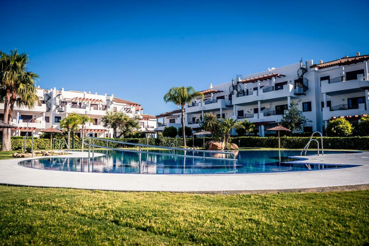 Apartamentos Coto De San Jose Chiclana de la Frontera Exterior photo